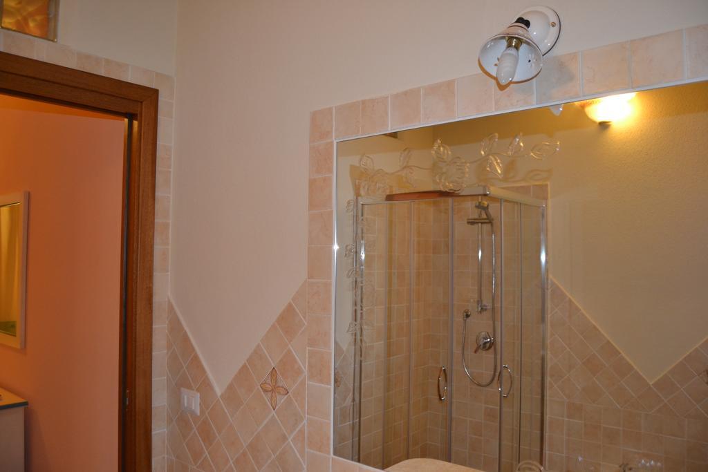 B&B La Pavoncella Сан-Теодоро Екстер'єр фото